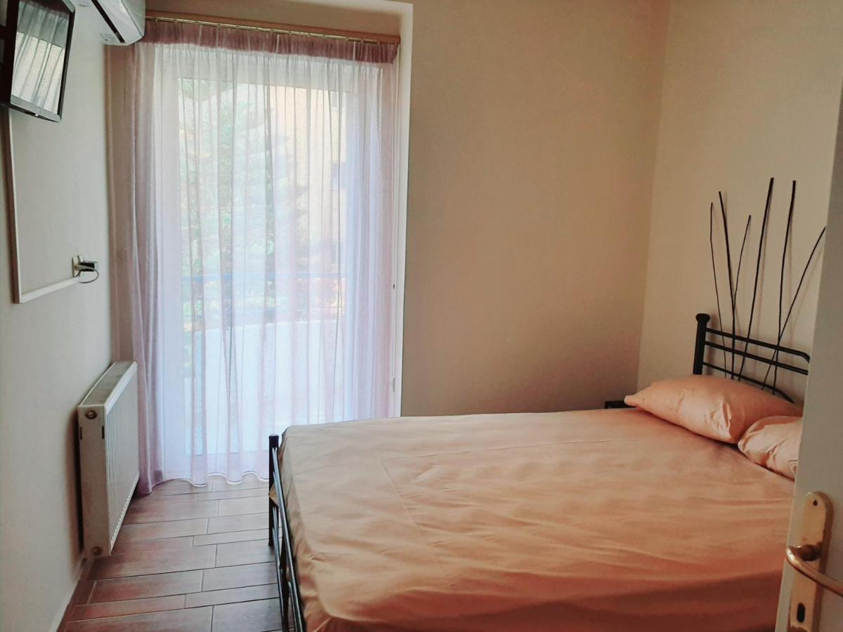 Lovely House Atene Esterno foto